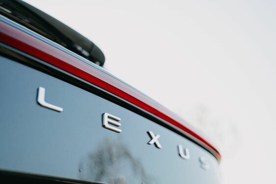 Lexus NX - local